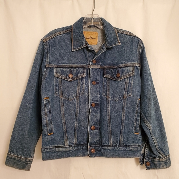Levi's Jackets & Blazers - Levi Jean Jacket Size S. Like new.  EUC